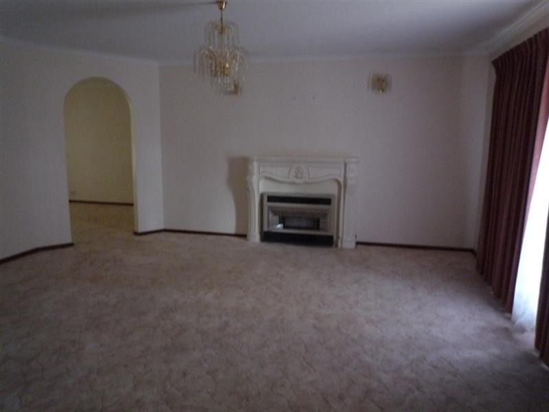 281 Grenfell Road, Redwood Park SA 5097