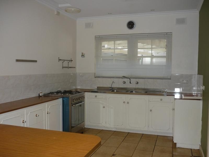 3 Treana Crescent, Paradise SA 5075