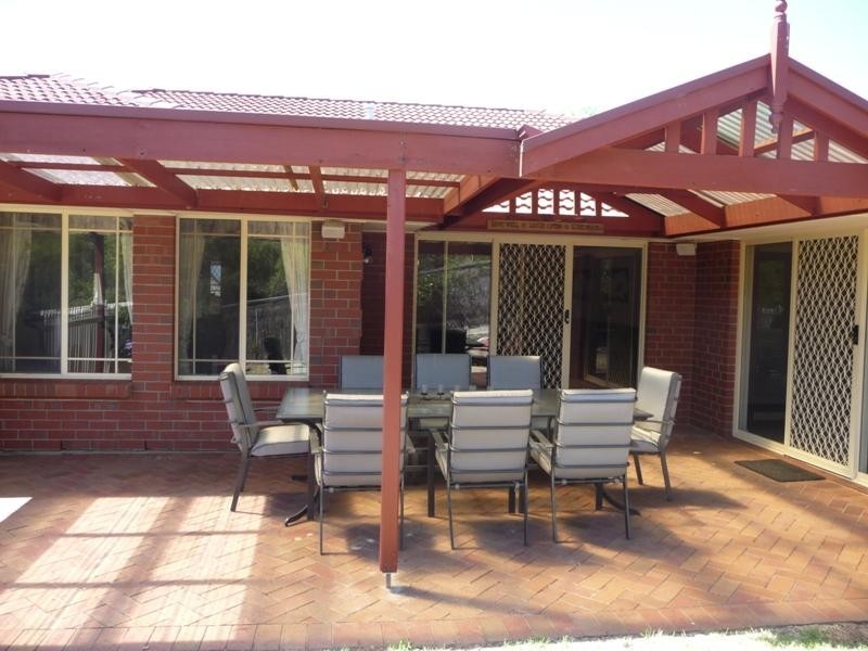 18 Valour Court, Golden Grove SA 5125