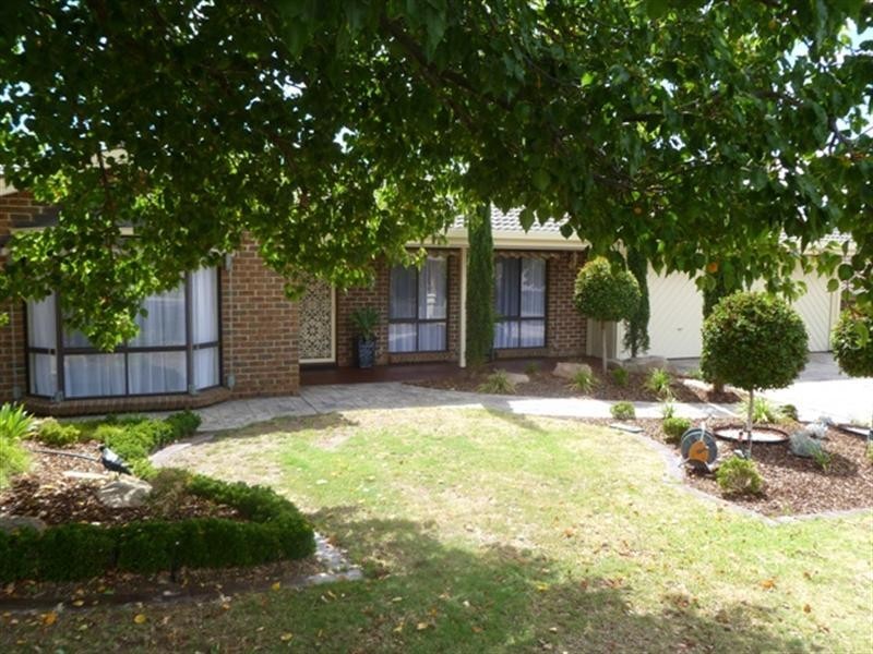 17 Pecos Court, Wynn Vale SA 5127