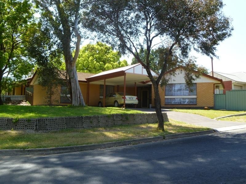 1 Kennington Road, Hope Valley SA 5090