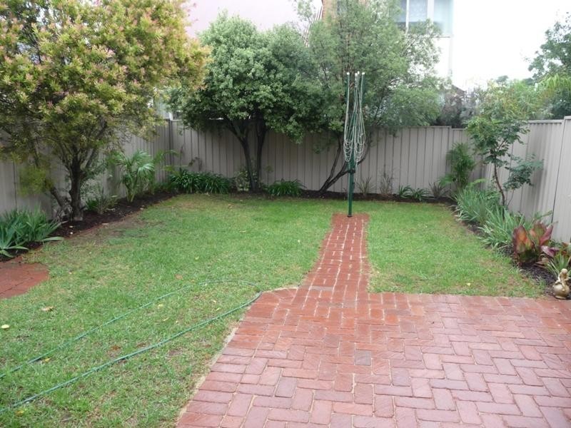 71 Kew Drive, Oakden SA 5086