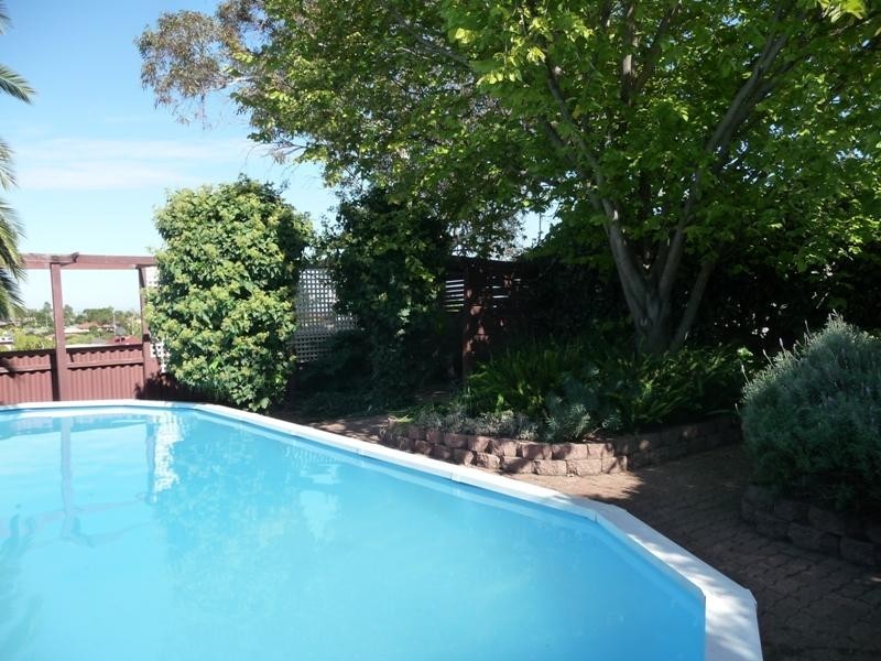 12 Ramsgate Avenue, Para Hills SA 5096