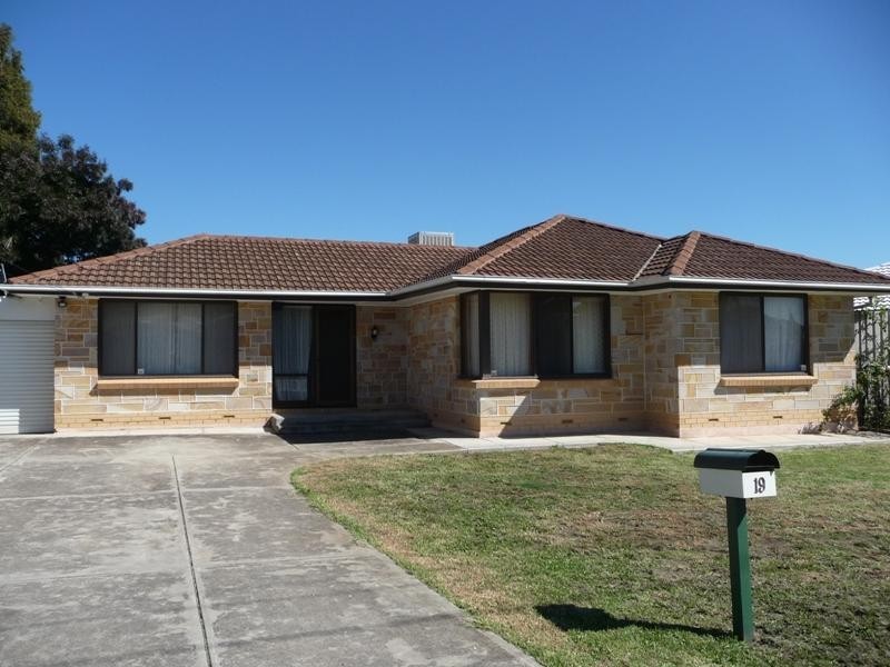 19 Princess Drive, Modbury SA 5092