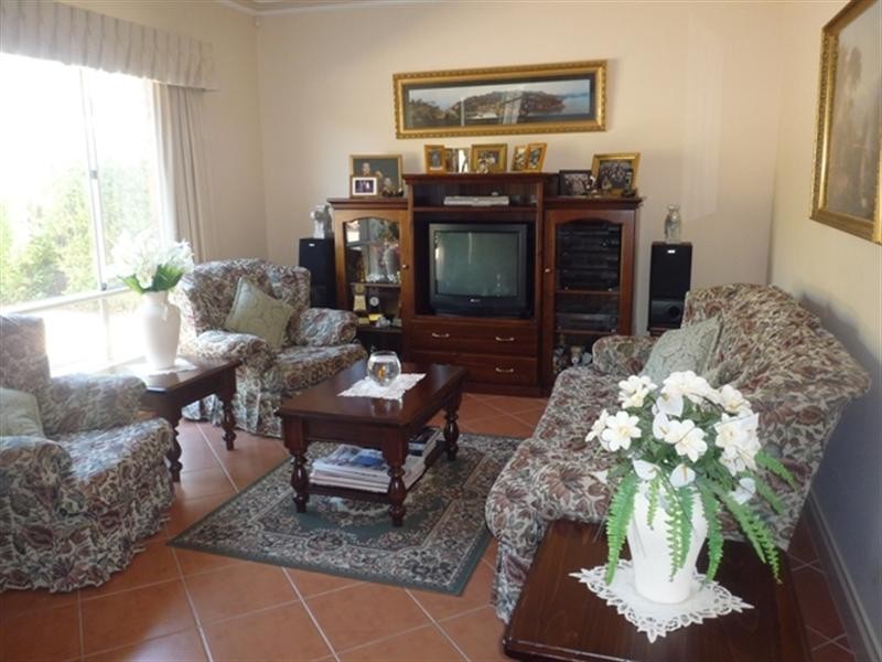 32 Swansea Circuit, Gulfview Heights SA 5096