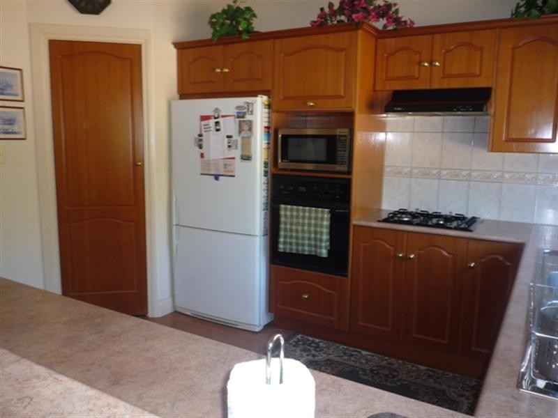 32 Swansea Circuit, Gulfview Heights SA 5096