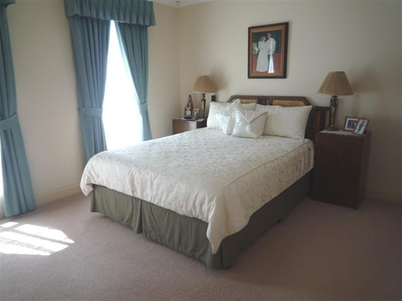 32 Swansea Circuit, Gulfview Heights SA 5096
