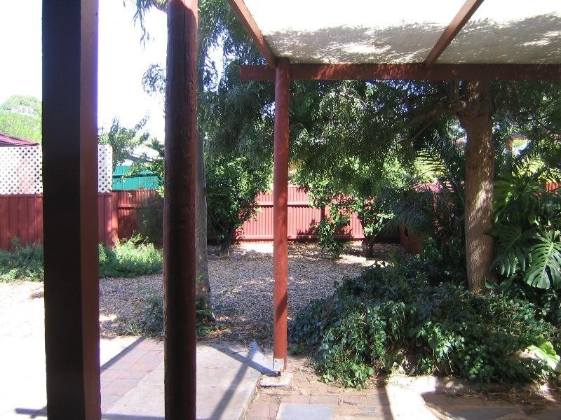 115 Nelson Road (Service Road), Valley View SA 5093