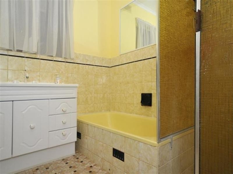 8 Cheltenham Crescent, Salisbury East SA 5109