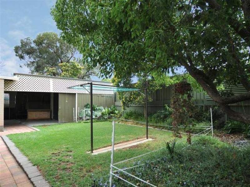 8 Cheltenham Crescent, Salisbury East SA 5109