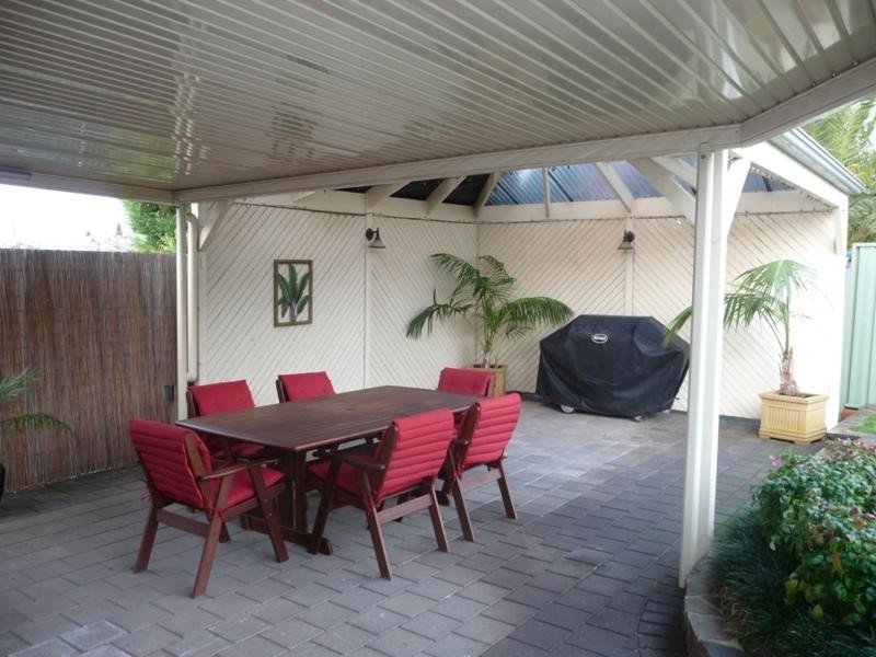 3 Lake Magenta Court, Greenwith SA 5125