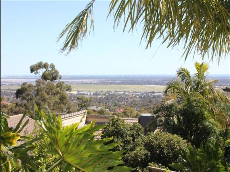 12 Lochhead Court, Wynn Vale SA 5127