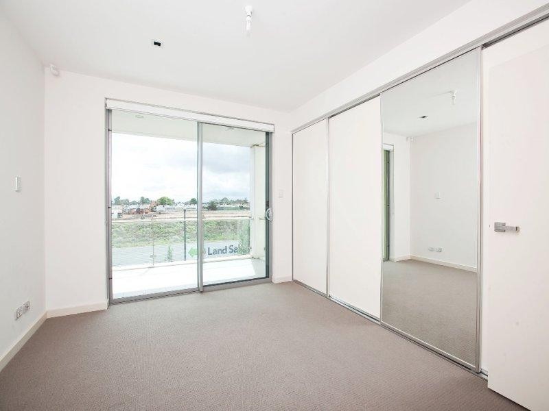 17/1 Burt Avenue, Findon SA 5023