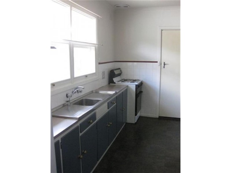 223 Wright Road, Valley View SA 5093