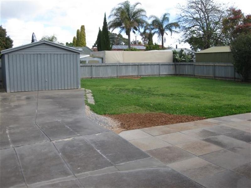 223 Wright Road, Valley View SA 5093