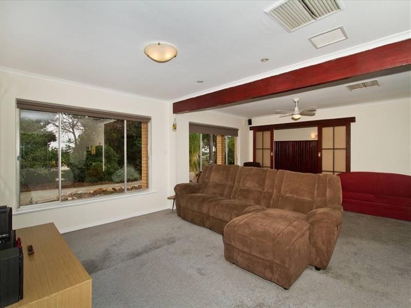 10 Chapman Avenue, Salisbury Heights SA 5109