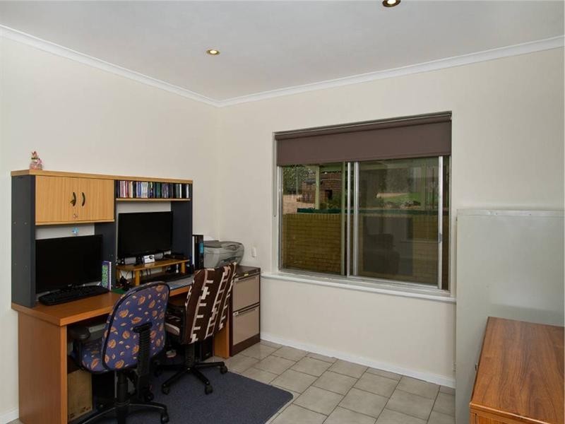 10 Chapman Avenue, Salisbury Heights SA 5109