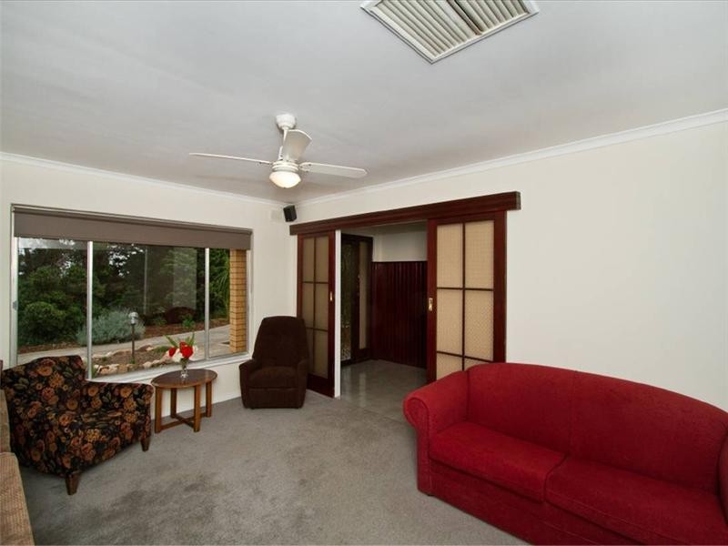 10 Chapman Avenue, Salisbury Heights SA 5109