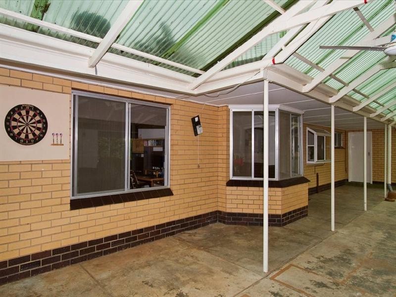 10 Chapman Avenue, Salisbury Heights SA 5109