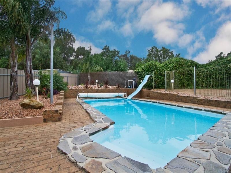 10 Chapman Avenue, Salisbury Heights SA 5109