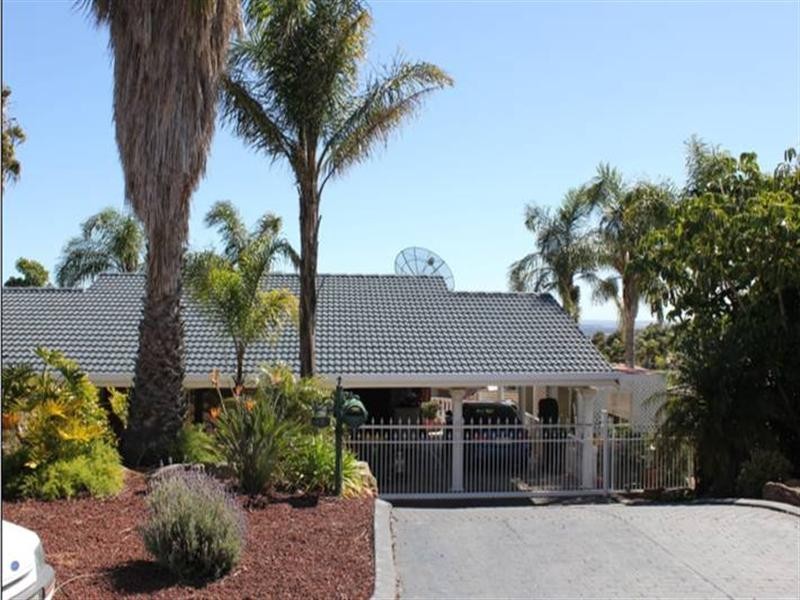 12 Lochhead Court, Wynn Vale SA 5127