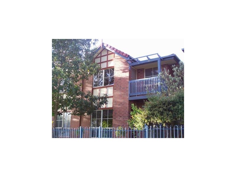 7/36 DEBENHAM Court, Greenwith SA 5125