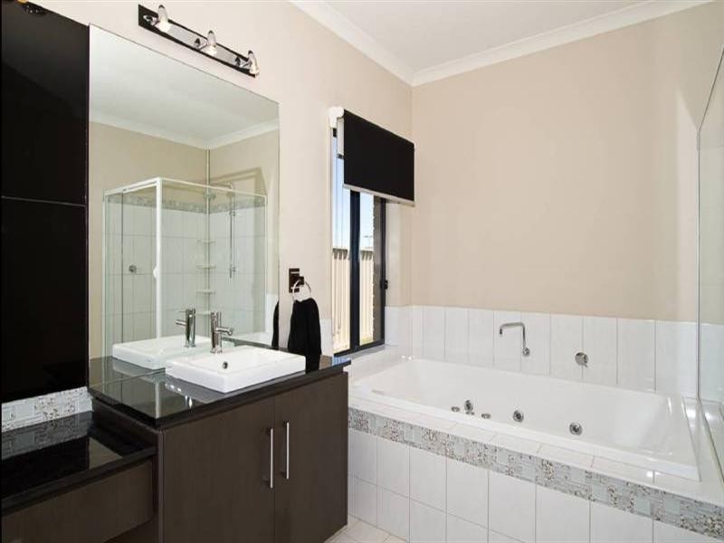 23 Tuscan Road, Golden Grove SA 5125