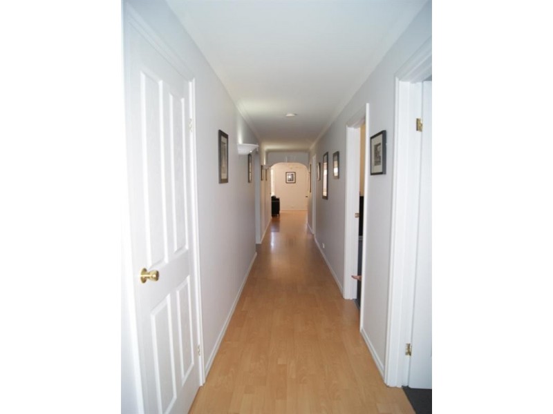 13 Lochleven Avenue, Greenwith SA 5125