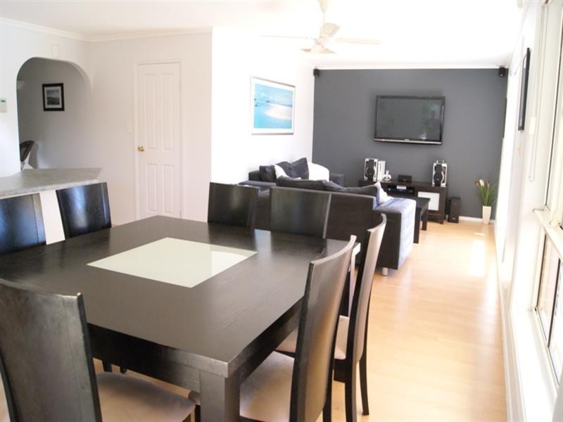 13 Lochleven Avenue, Greenwith SA 5125