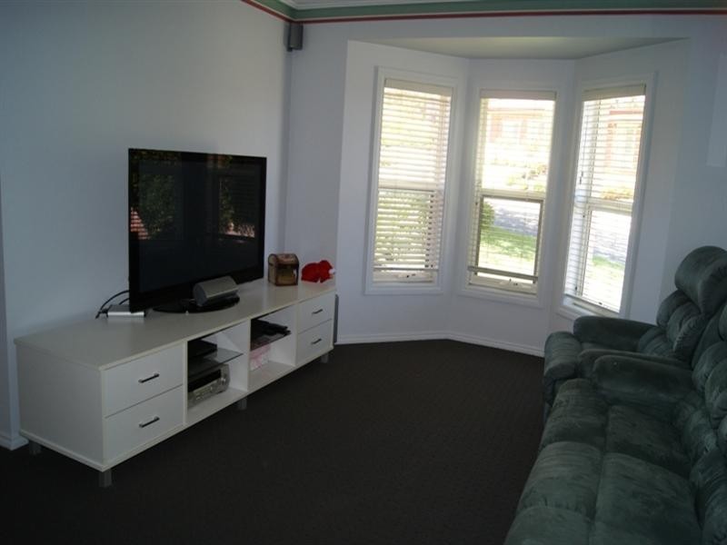 13 Lochleven Avenue, Greenwith SA 5125