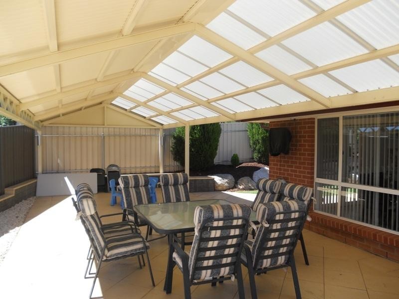 13 Lochleven Avenue, Greenwith SA 5125