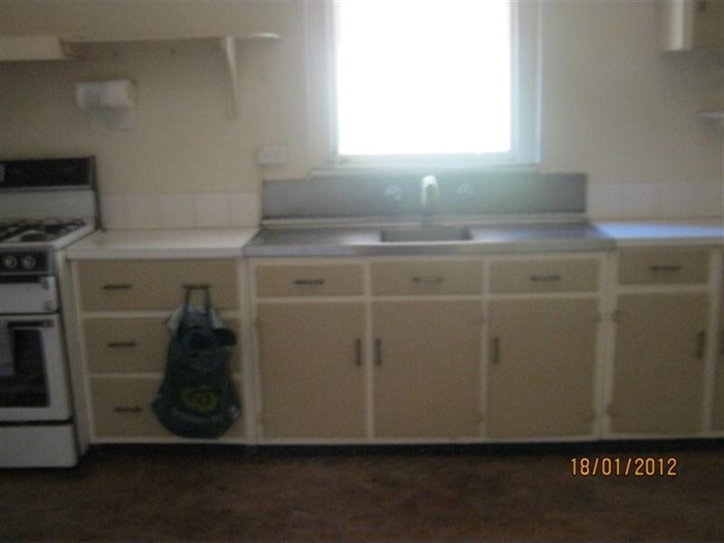 74 EIGHTH Avenue, Joslin SA 5070