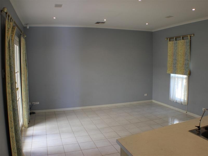 4 Rokewood Circuit, Golden Grove SA 5125