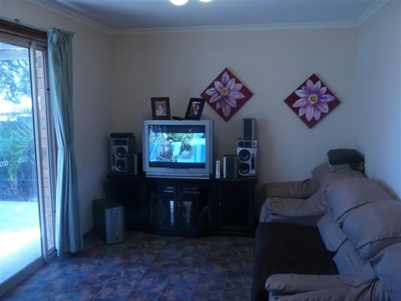 1A NICHOLAS Avenue, Salisbury Heights SA 5109