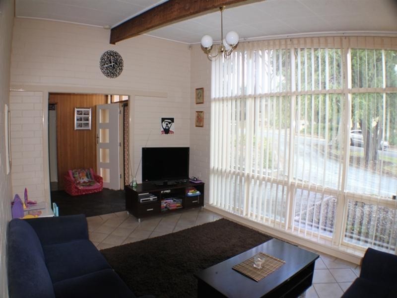 14 Linton Street, Banksia Park SA 5091
