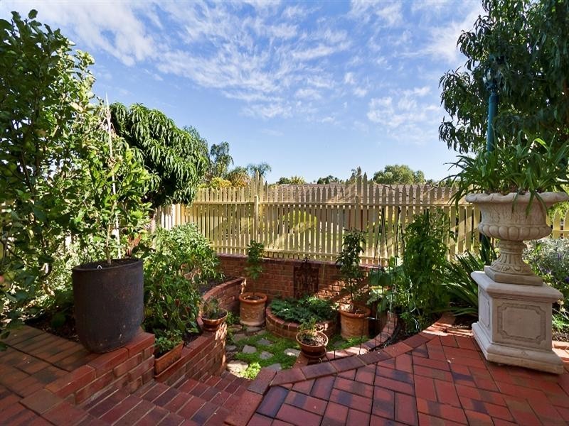 12 Sellar Court, Greenwith SA 5125