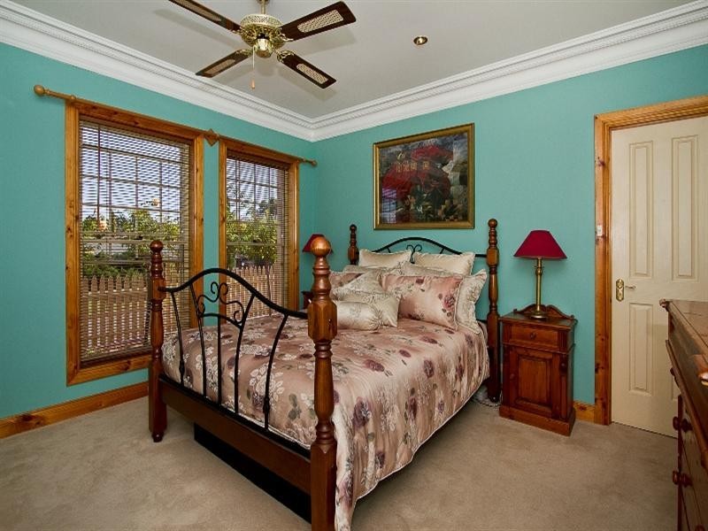 12 Sellar Court, Greenwith SA 5125