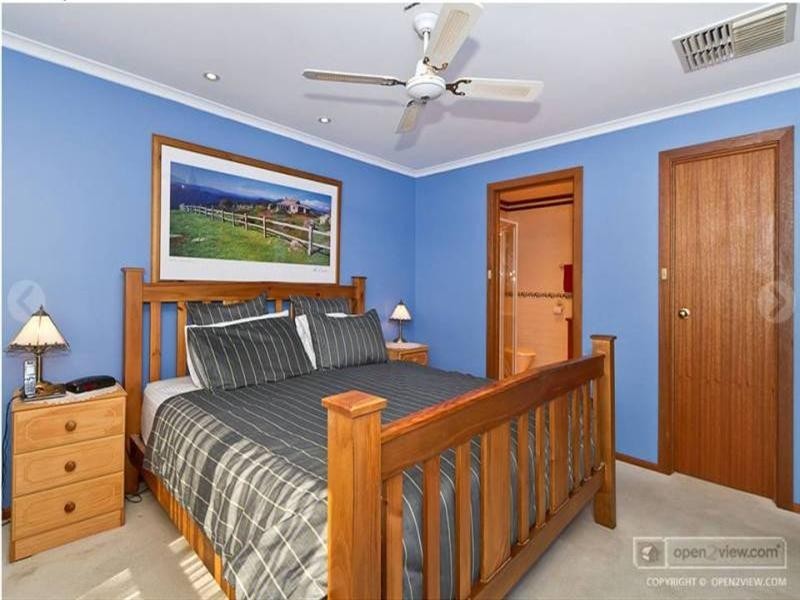 13 Harmer Court, Wynn Vale SA 5127