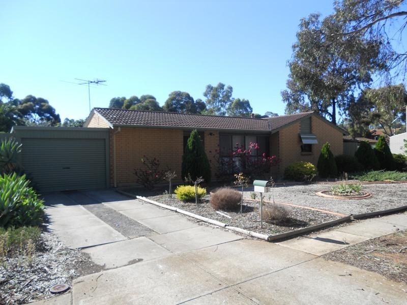 5 Harmer Court, Para Hills West SA 5096