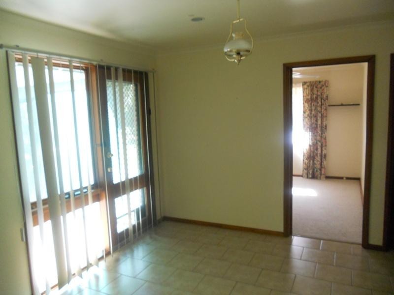 5 Harmer Court, Para Hills West SA 5096