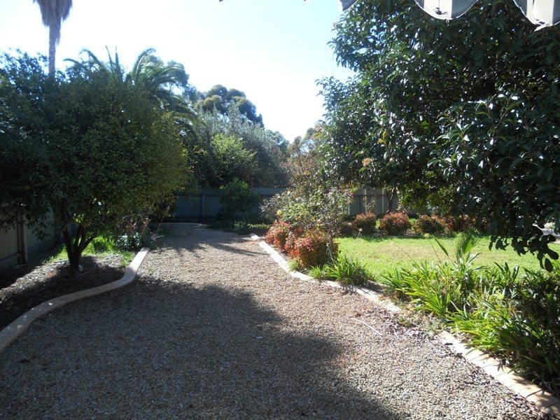 5 Harmer Court, Para Hills West SA 5096