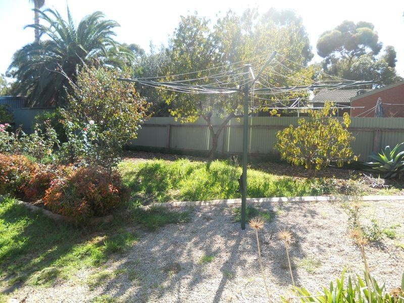 5 Harmer Court, Para Hills West SA 5096