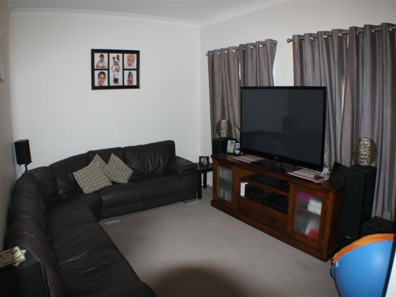 8 Rollings Way, Blakeview SA 5114