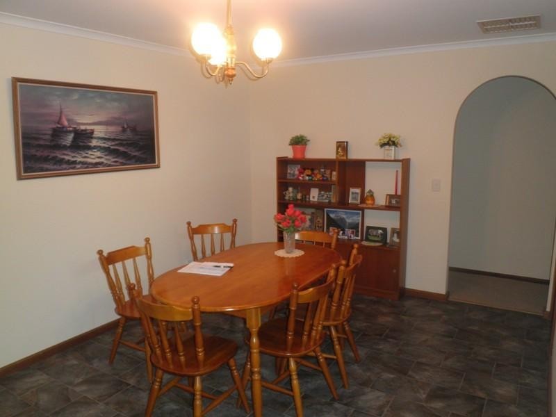 19 Cuthbert Avenue, Golden Grove SA 5125