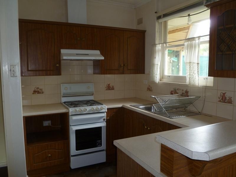 41 Salisbury Avenue, Valley View SA 5093