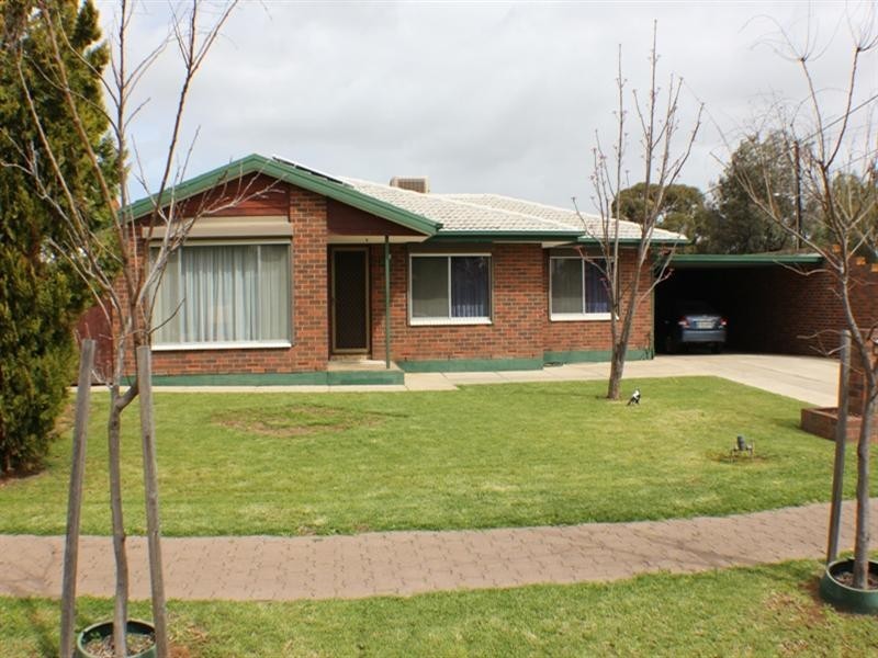 1 Beaumont Court, Para Hills West SA 5096