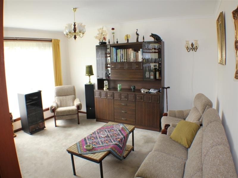 1 Beaumont Court, Para Hills West SA 5096