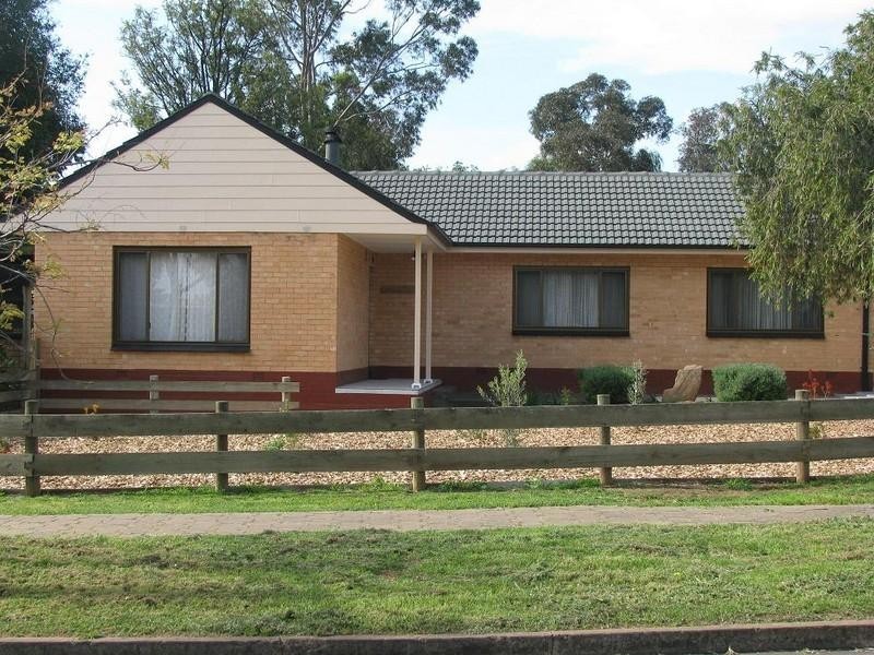 6 MYALL Road, Para Hills SA 5096