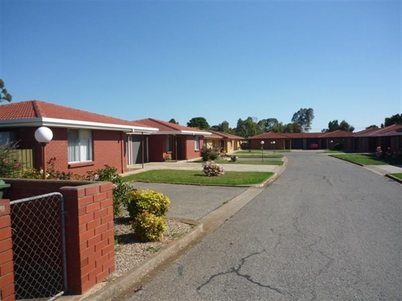 1/51 BEAFIELD Road, Para Hills SA 5096