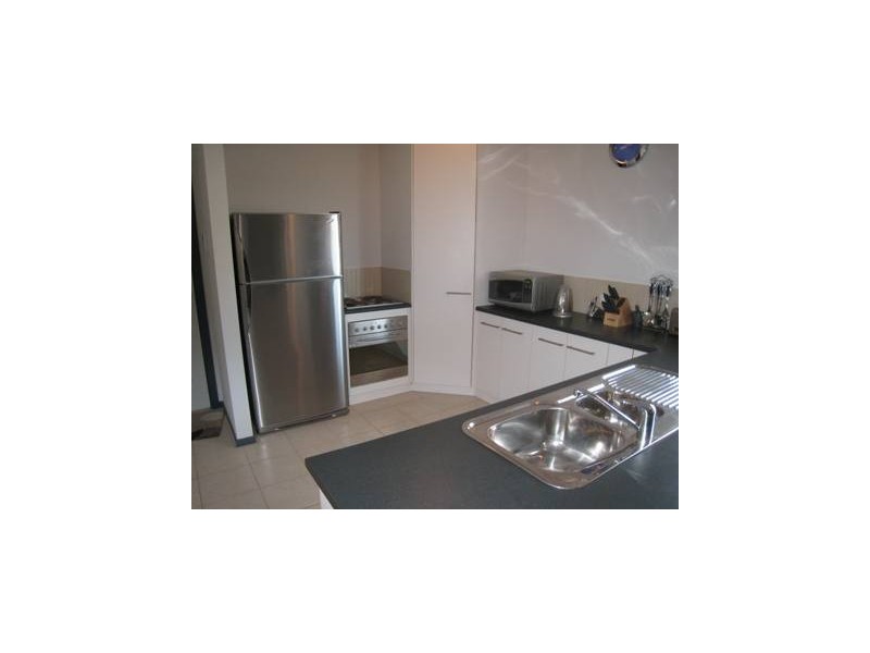 112 Isla Circiut, Mawson Lakes SA 5095